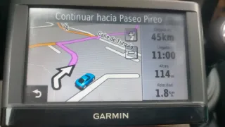 GPS Garmin nuvi 42 LM con mapas de por vida