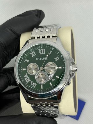 Reloj Skyline Verde y Plateado