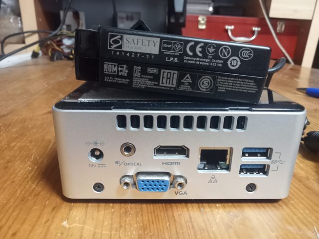Intel NUC Kit NUC5PGYH