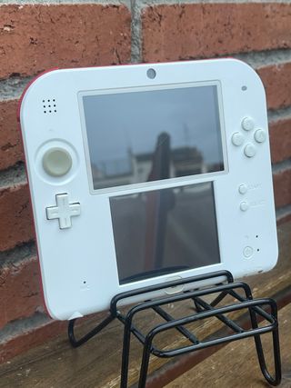 Nintendo 2DS Blanca y Roja