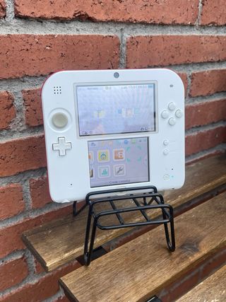 Nintendo 2DS Blanca y Roja
