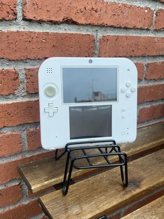Nintendo 2DS Blanca y Roja