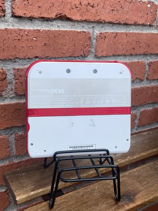 Nintendo 2DS Blanca y Roja