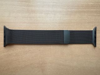 Apple Watch 45mm. Graphite Milanese Loop
