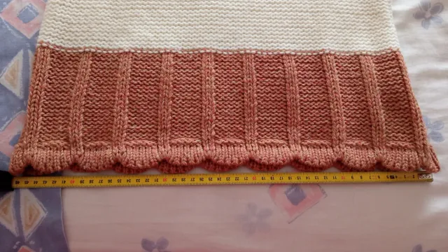 Jersey cuello vuelto talla G blanco y marrón