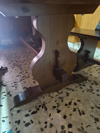 Mesa madera maciza rústica + 2 bancos