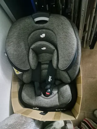 Silla de coche Joie bebé gris