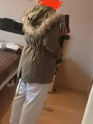 Parka verde con chaleco interior