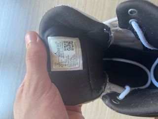 Zapatillas Jordan Negras y Blancas