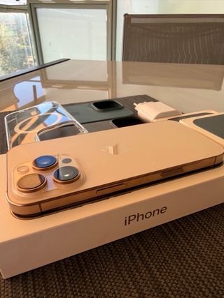 iPhone 16 PRO | 96% | Apple Store 12/10 | Desierto