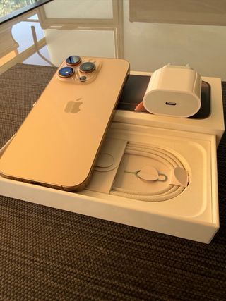 iPhone 16 PRO | 96% | Apple Store 12/10 | Desierto