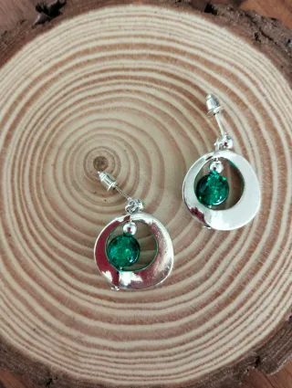 Pendientes estilo Uno de 50.