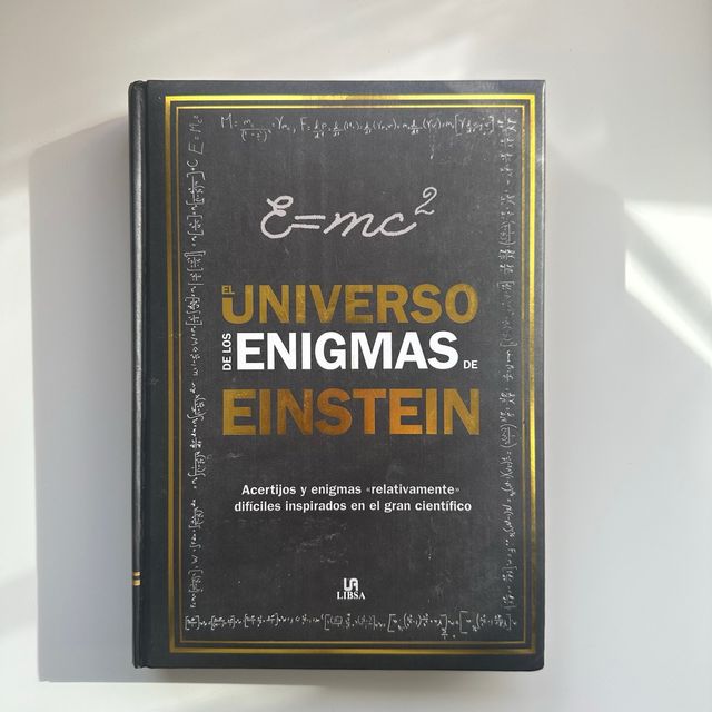 El universo de los Enigmas de Einstein: Acertij...