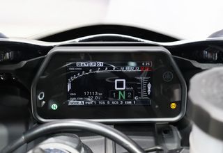 Yamaha YZF R1