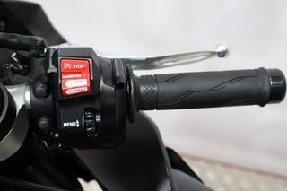 Yamaha YZF R1