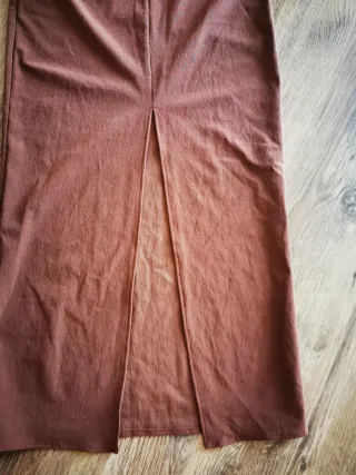 Falda larga marrón Zara