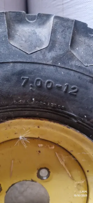 Ruedas empacadora JD 342A 10-15.3 y 7.00-12