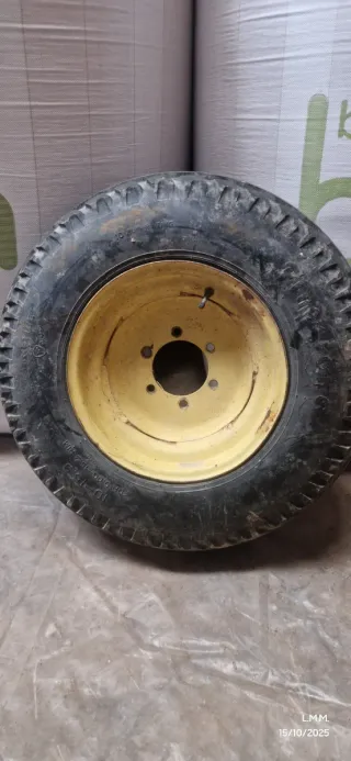 Ruedas empacadora JD 342A 10-15.3 y 7.00-12