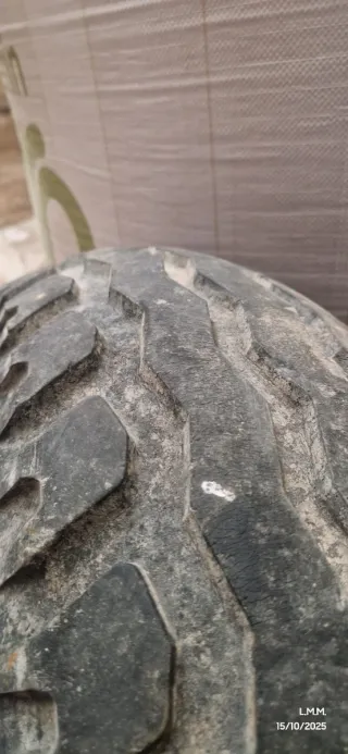 Ruedas empacadora JD 342A 10-15.3 y 7.00-12