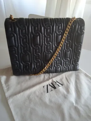Bolso Zara Negro Acolchado Cadena Dorada