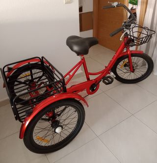 Triciclo Rojo Cesta Delantera y Trasera