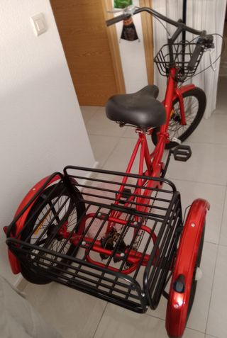 Triciclo Rojo Cesta Delantera y Trasera