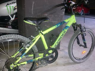 Bicicleta Montaña Rockrider amarilla fosforito 