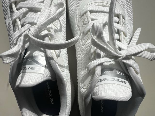 Scarpe bianche Skechers