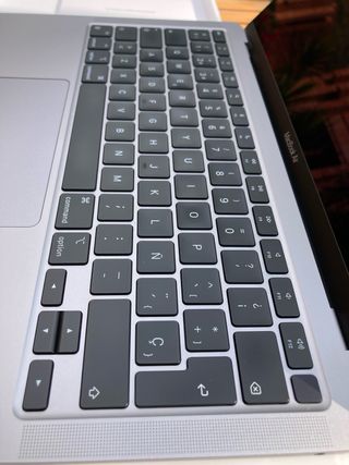 MacBook Air M1 8GB 512GB SSD Girs oscuro