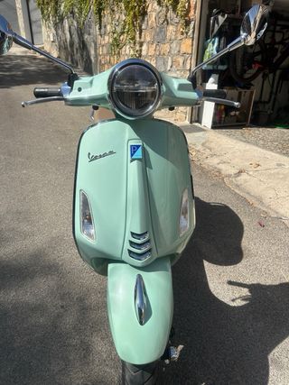 Vespa Primavera 50 4T