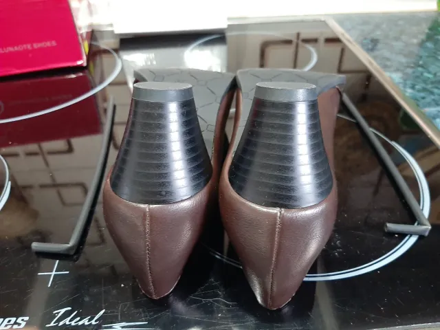 Zapatos HURLUN Talla 37 Marrón Dorado, medio tacón