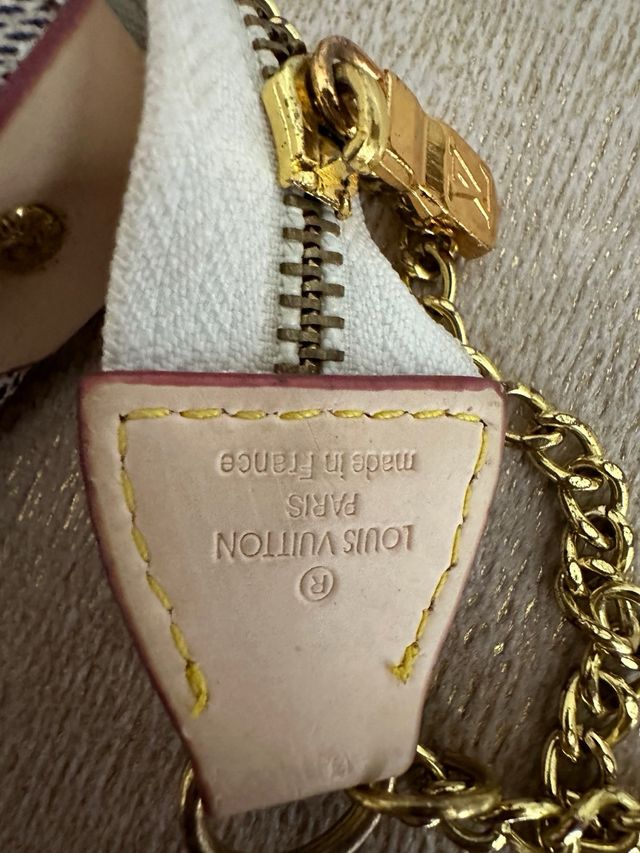 Bolso pochette Damier Beige Cadena Dorada