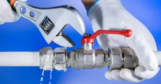Servicios de fontanería electricidad averías refor