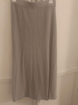 Falda midi punto plateada con abalorios Talla S
