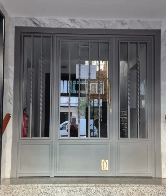 Puertas de hierro para portal !!!! Escucho oferta!