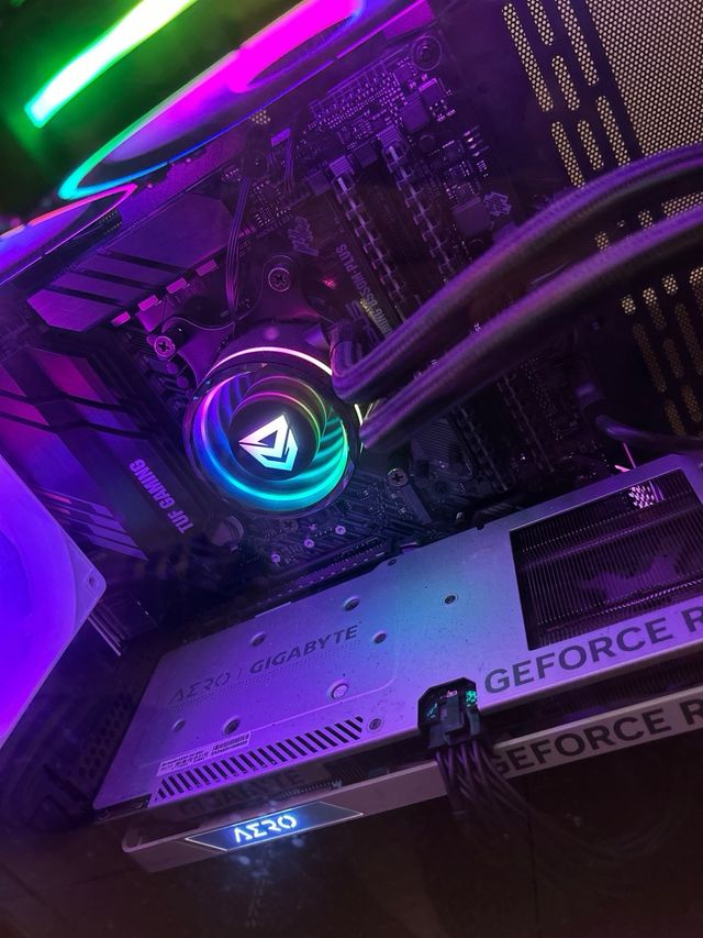 Ordenandor Gaming RTX 4060 R7 5800X