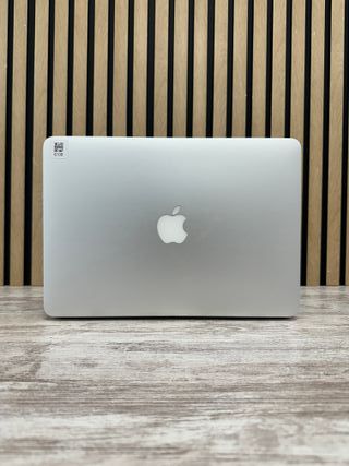 MacBook Pro 13" 2015 i7 16gb 500gb SSD