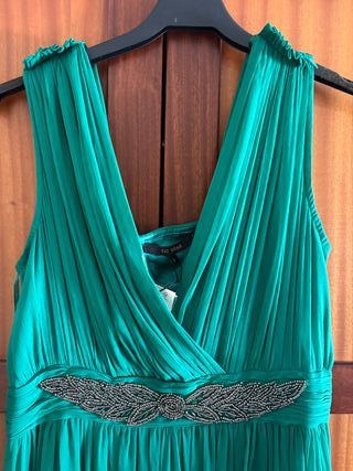 Vestido fiesta con etiqueta