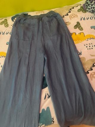Pantalones anchos finitos azules