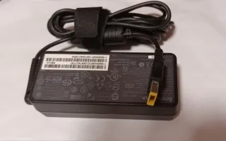 Adaptador cargador Lenovo 220 V~  65W 20V=