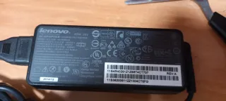 Adaptador cargador Lenovo 220 V~  65W 20V=