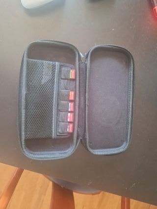 Nintendo Switch + Mando Pro + Funda Pokémon
