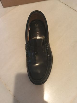 Zapatos UNIT SHOES niño talla 35