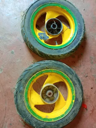 Rueda 3.00-10 GP1 Hutchinson