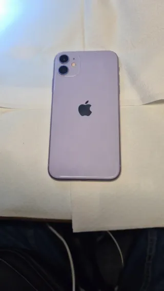 iPhone 11 viola