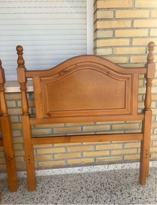2 cabeceros madera 90cm + mesita 3 cajones