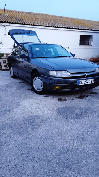 Renault Safrane 1996