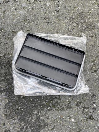 Rejilla ventilación trasera BMW NUEVA ORIGINAL