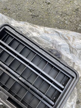 Rejilla ventilación trasera BMW NUEVA ORIGINAL