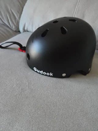 Casco Gudook Negro Adulto
